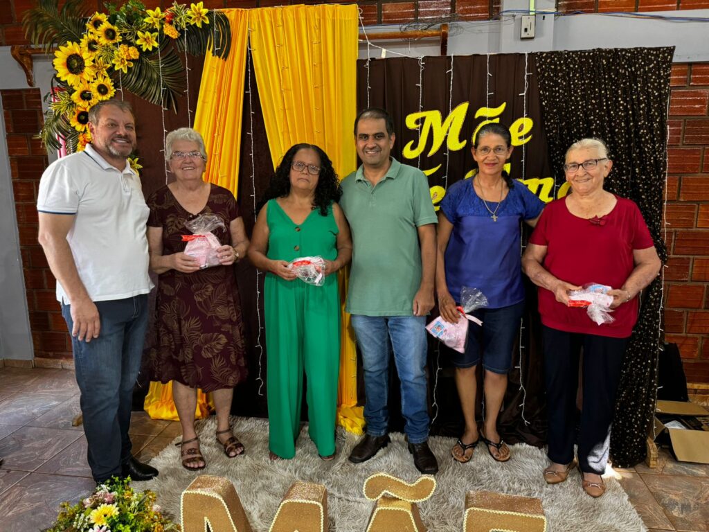 Centro Conviver do Idoso realiza comemoração para homenagear as mães em Paranhos