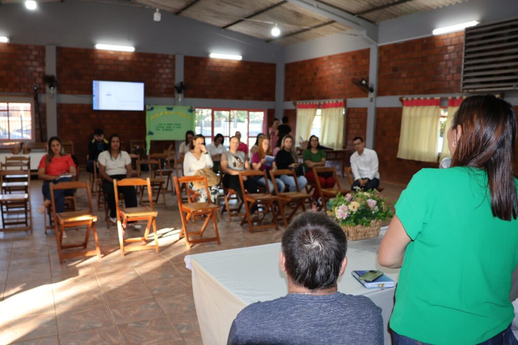 Prefeitura de Paranhos realiza capacitação para a Rede de Atendimento à Criança e ao Adolescente do município