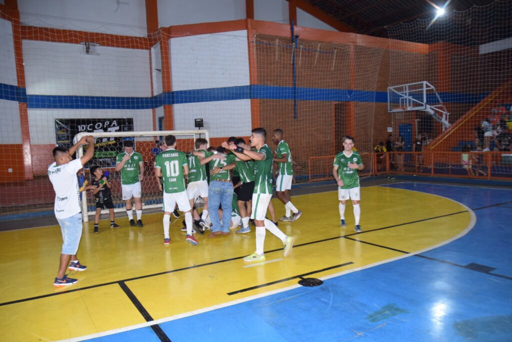 Em jogo eletrizante, Pantanal derrota o Chama/Naviraí e conquista a 2ª Copa Integração Regional de Futsal 2024