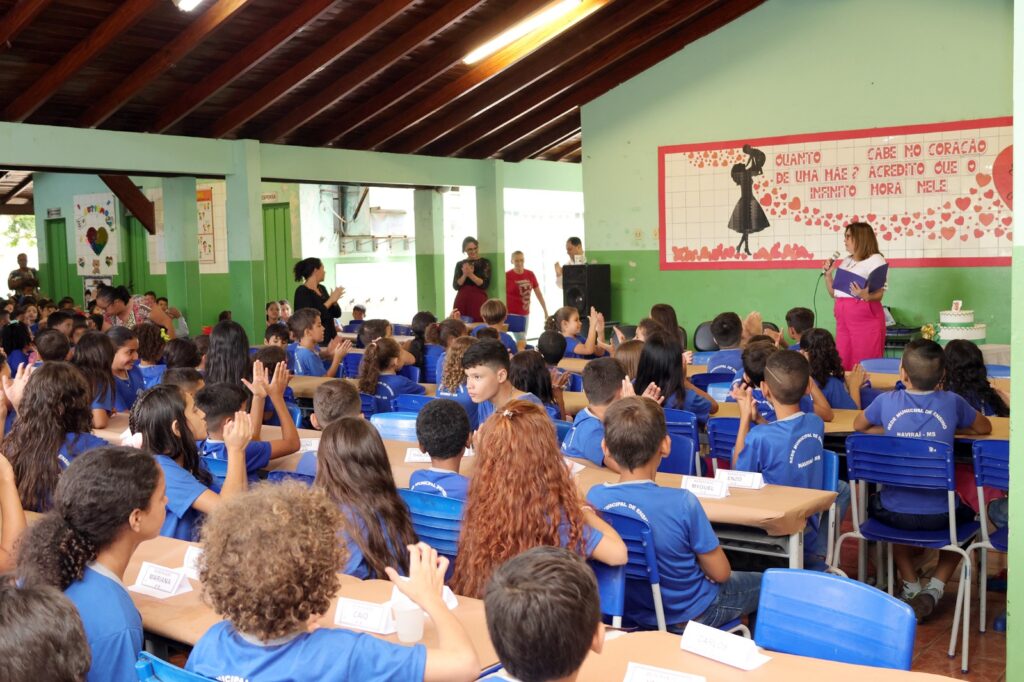 Escola Municipal Milton Dias Porto comemora 28 anos de atendimento à comunidade escolar de Naviraí