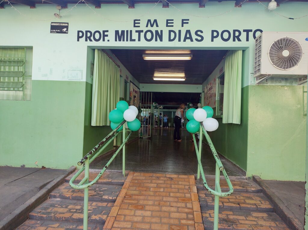 Escola Municipal Milton Dias Porto comemora 28 anos de atendimento à comunidade escolar de Naviraí