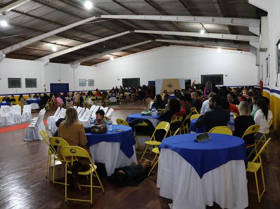 Prefeito Donizete prestigia formatura dos alunos do curso Normal Médio