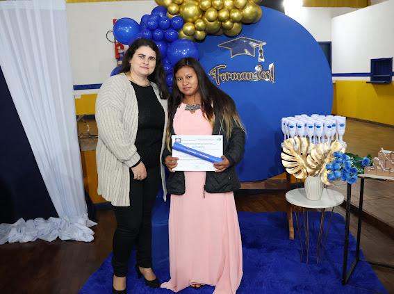 Prefeito Donizete prestigia formatura dos alunos do curso Normal Médio