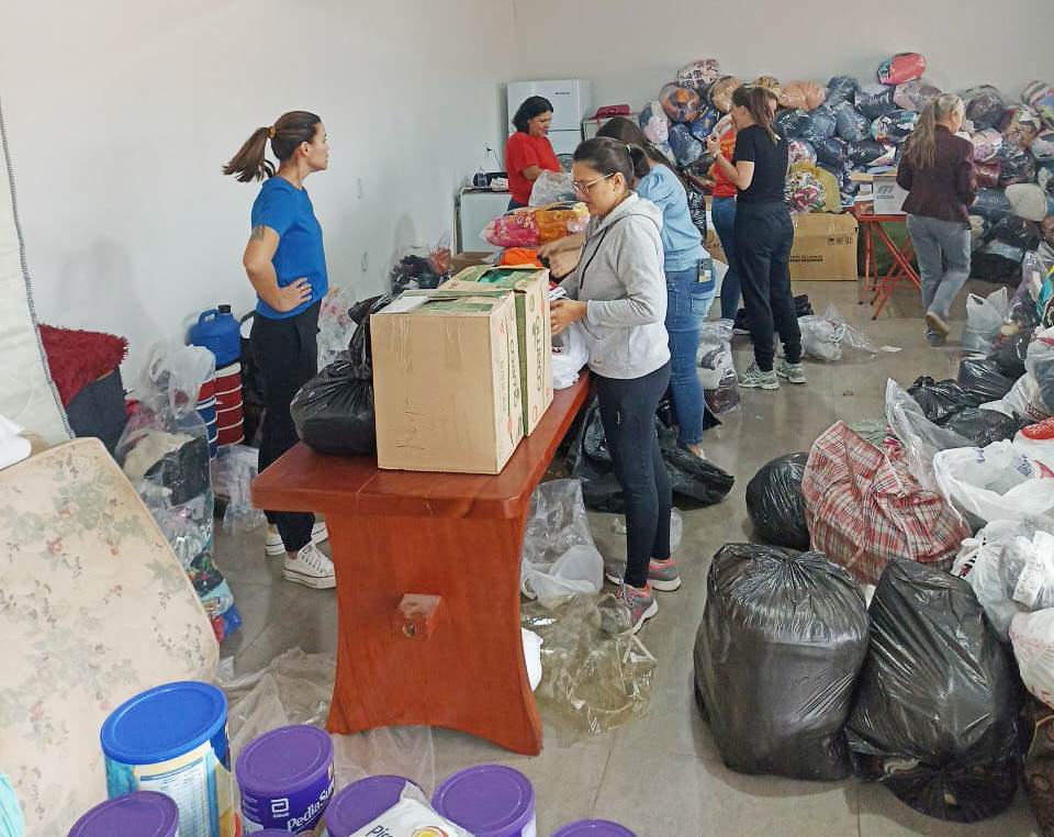 Corpo de Bombeiros de Amambai segue recebendo donativos em prol as famílias impactadas pela chuva no RS