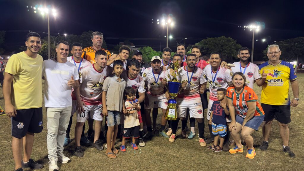 Torneios de Futebol Suíço e Vôlei de Areia movimentaram o Harry Amorim no Dia do Trabalhador