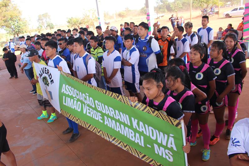 Abertura da 1ª Copa Terrão de Futebol masculino e feminino em Amambai