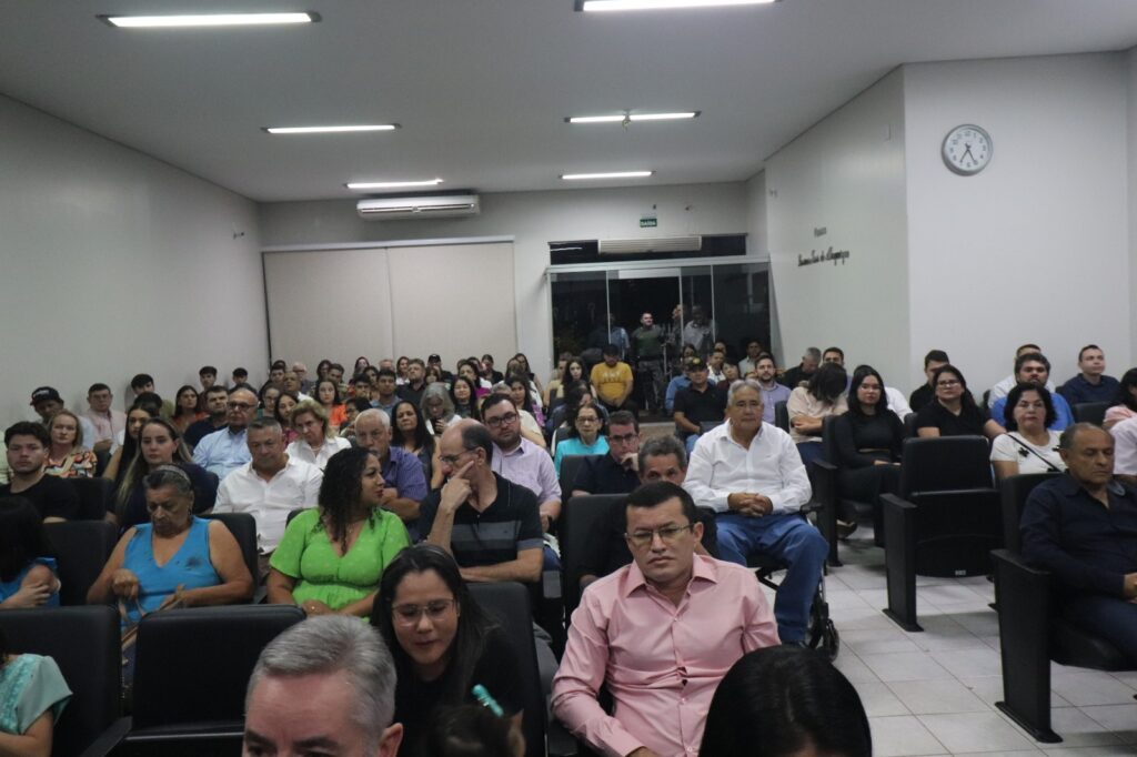 Câmara de Amambai entrega Títulos de Cidadão Amambaiense