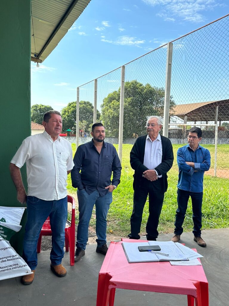 Sérgio Barbosa participa da cerimônia de posse da nova diretoria da Associação de Moradores do Jardim Panorama