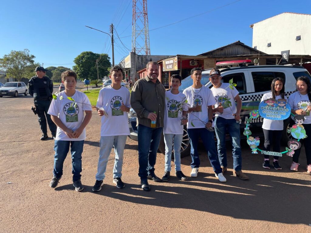 Alunos da E.M. Dr. Mitsuro Saito participaram do "Projeto de Ações Ecológicas" em Paranhos