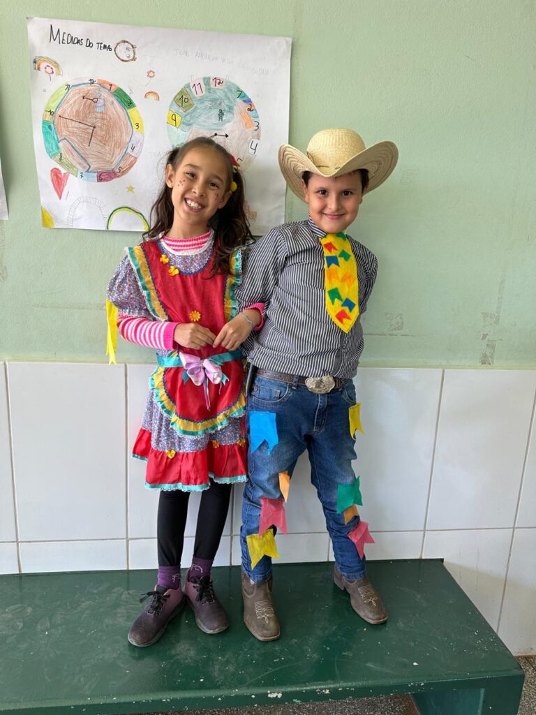 Prefeito Donizete prestigia festa junina da Escola Municipal Vereador Ivo Ilmo Wachsmann