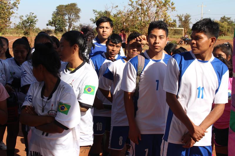 Abertura da 1ª Copa Terrão de Futebol masculino e feminino em Amambai