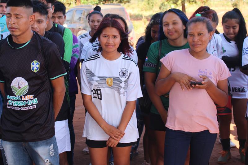 Abertura da 1ª Copa Terrão de Futebol masculino e feminino em Amambai