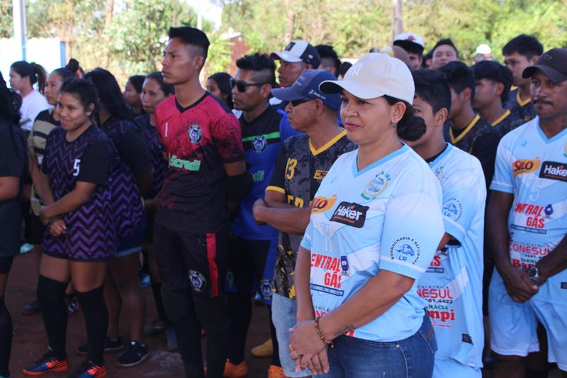 Abertura da 1ª Copa Terrão de Futebol masculino e feminino em Amambai