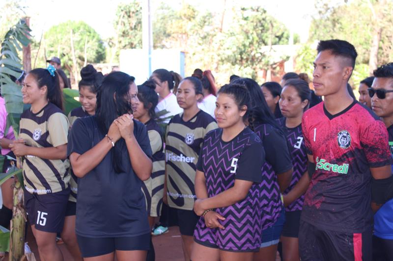 Abertura da 1ª Copa Terrão de Futebol masculino e feminino em Amambai