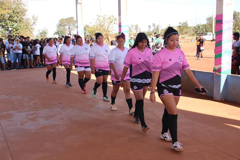 Abertura da 1ª Copa Terrão de Futebol masculino e feminino em Amambai