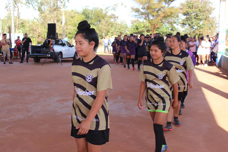 Abertura da 1ª Copa Terrão de Futebol masculino e feminino em Amambai