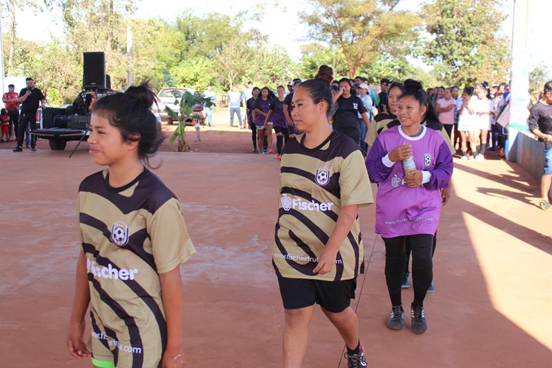 Abertura da 1ª Copa Terrão de Futebol masculino e feminino em Amambai