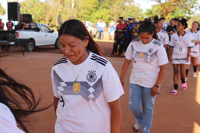 Abertura da 1ª Copa Terrão de Futebol masculino e feminino em Amambai