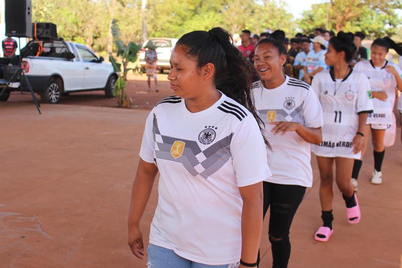 Abertura da 1ª Copa Terrão de Futebol masculino e feminino em Amambai