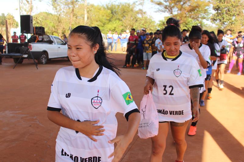 Abertura da 1ª Copa Terrão de Futebol masculino e feminino em Amambai