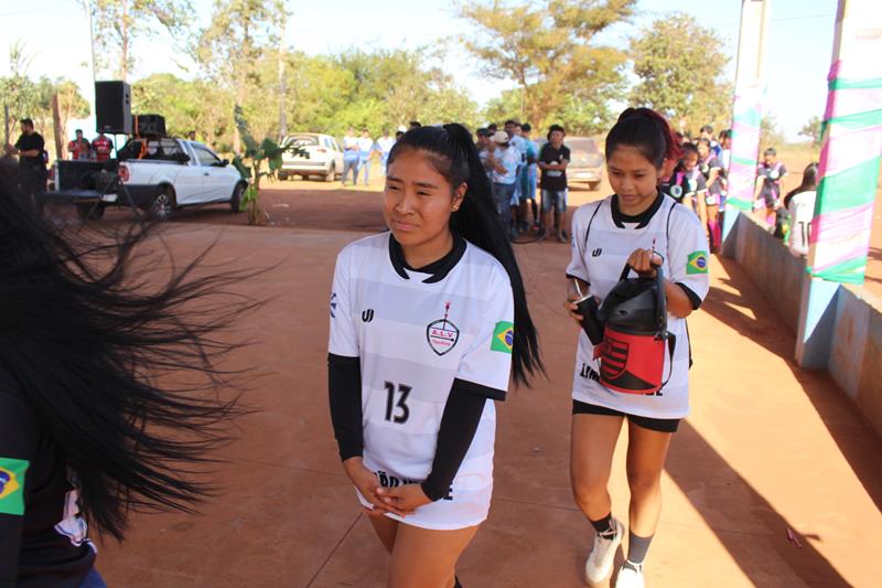 Abertura da 1ª Copa Terrão de Futebol masculino e feminino em Amambai