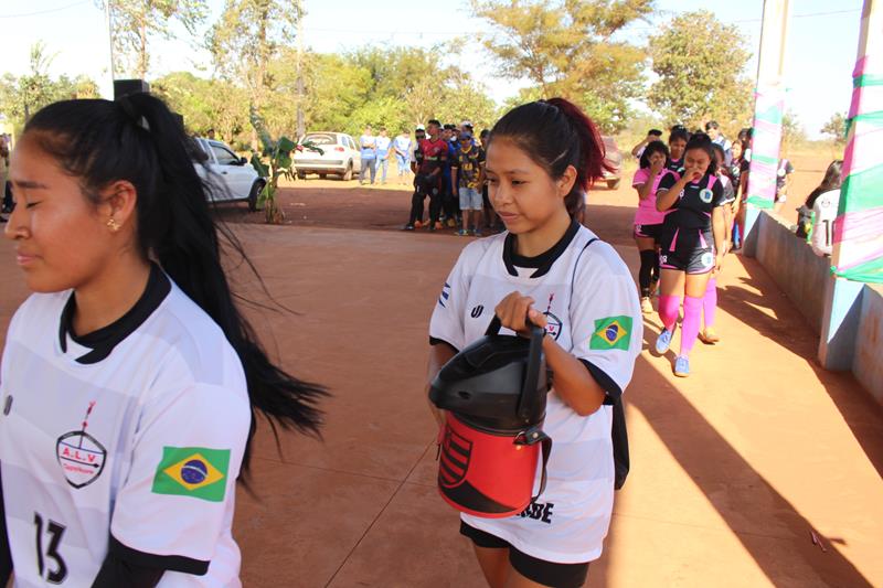 Abertura da 1ª Copa Terrão de Futebol masculino e feminino em Amambai