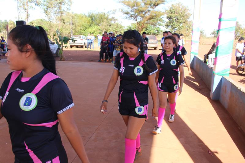 Abertura da 1ª Copa Terrão de Futebol masculino e feminino em Amambai