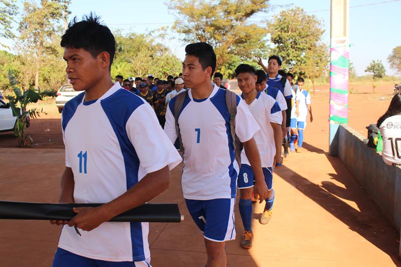 Abertura da 1ª Copa Terrão de Futebol masculino e feminino em Amambai