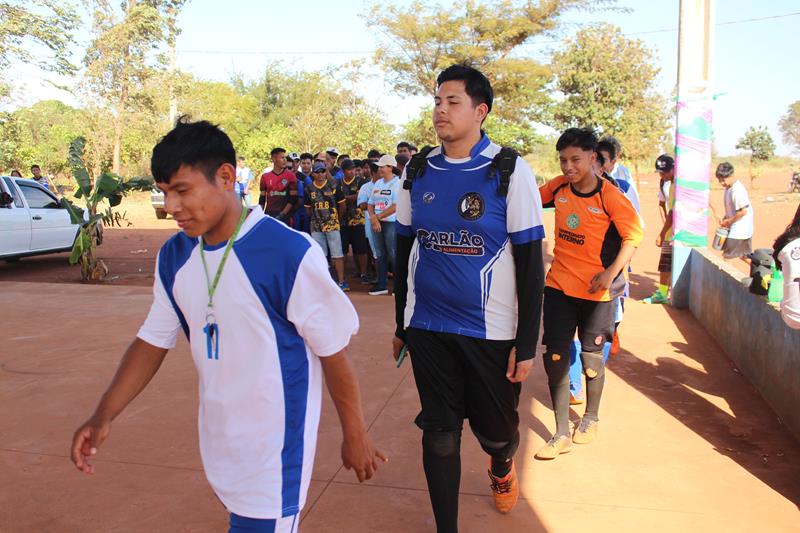 Abertura da 1ª Copa Terrão de Futebol masculino e feminino em Amambai