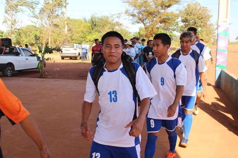 Abertura da 1ª Copa Terrão de Futebol masculino e feminino em Amambai