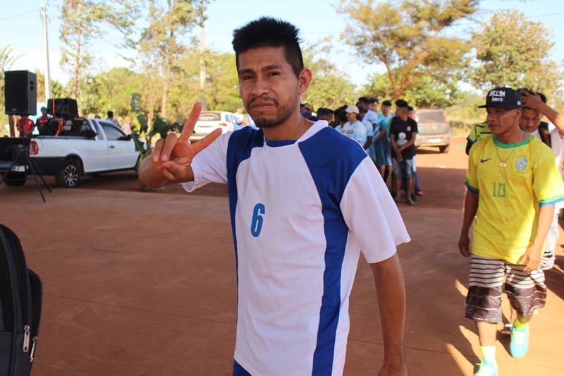 Abertura da 1ª Copa Terrão de Futebol masculino e feminino em Amambai