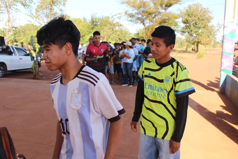 Abertura da 1ª Copa Terrão de Futebol masculino e feminino em Amambai