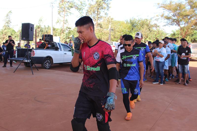 Abertura da 1ª Copa Terrão de Futebol masculino e feminino em Amambai