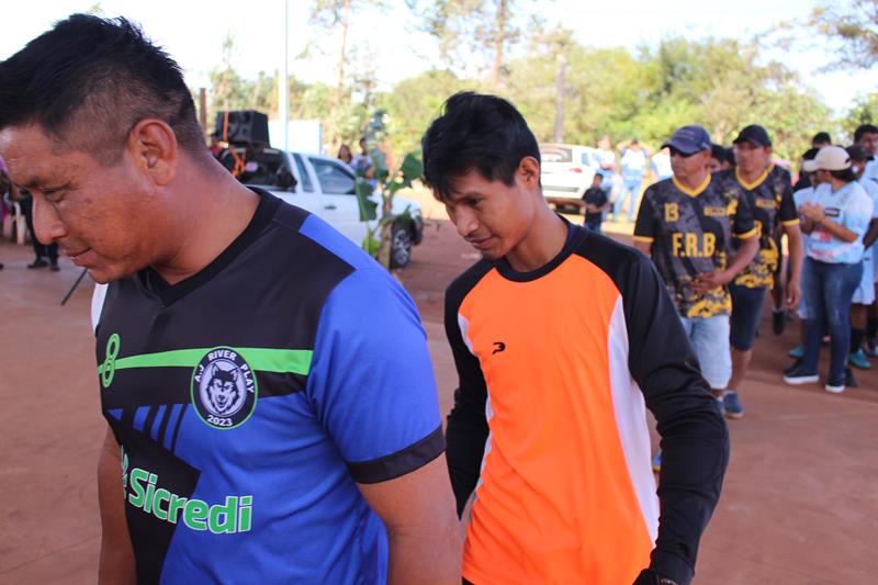 Abertura da 1ª Copa Terrão de Futebol masculino e feminino em Amambai