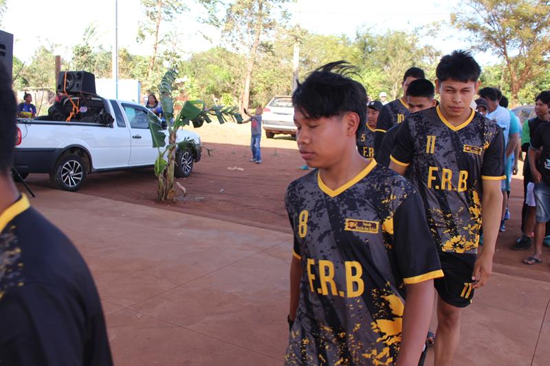 Abertura da 1ª Copa Terrão de Futebol masculino e feminino em Amambai