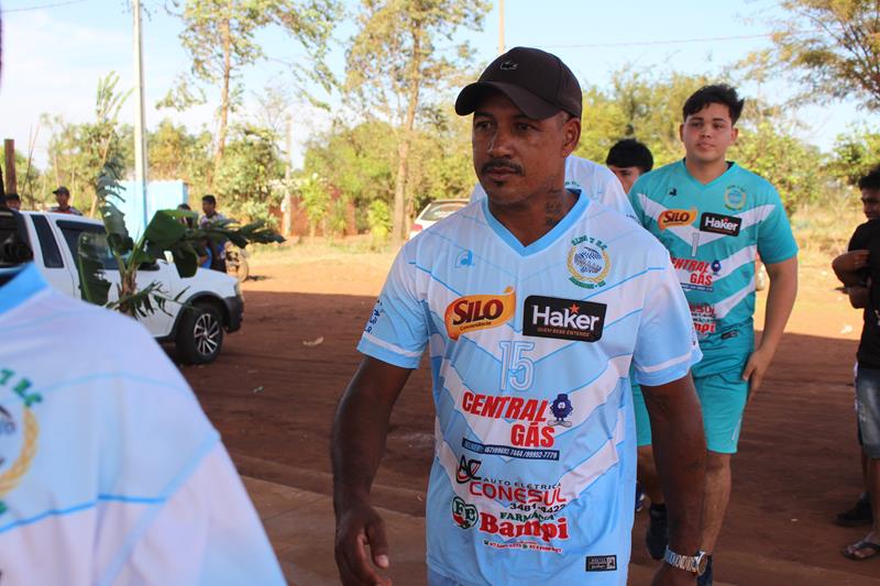 Abertura da 1ª Copa Terrão de Futebol masculino e feminino em Amambai