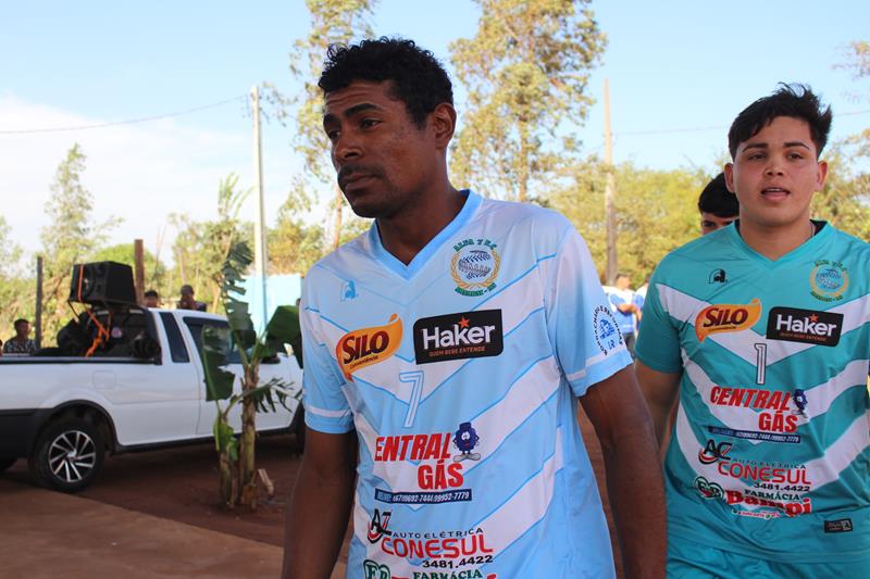 Com grande sucesso Seind abriu 1ª Copa Terrão de Futebol em Amambai