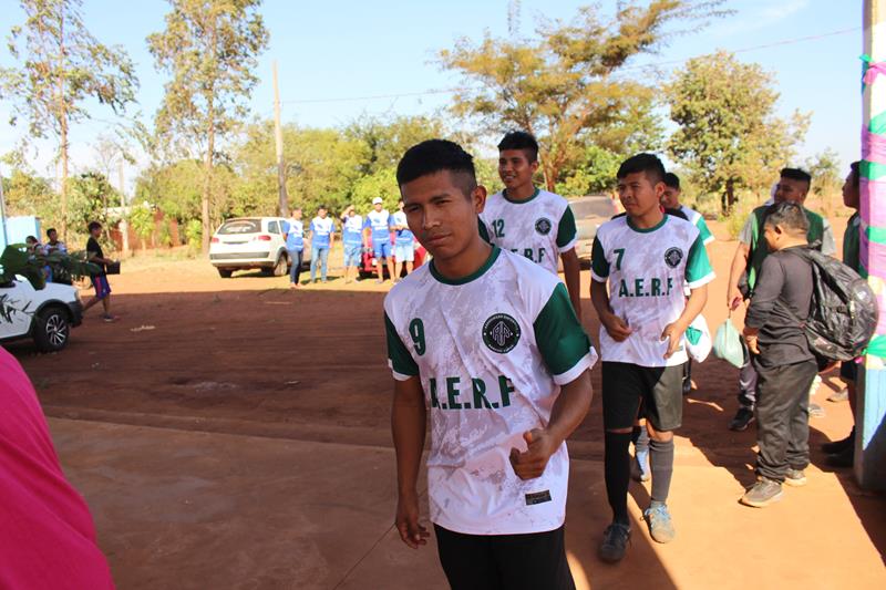 Abertura da 1ª Copa Terrão de Futebol masculino e feminino em Amambai