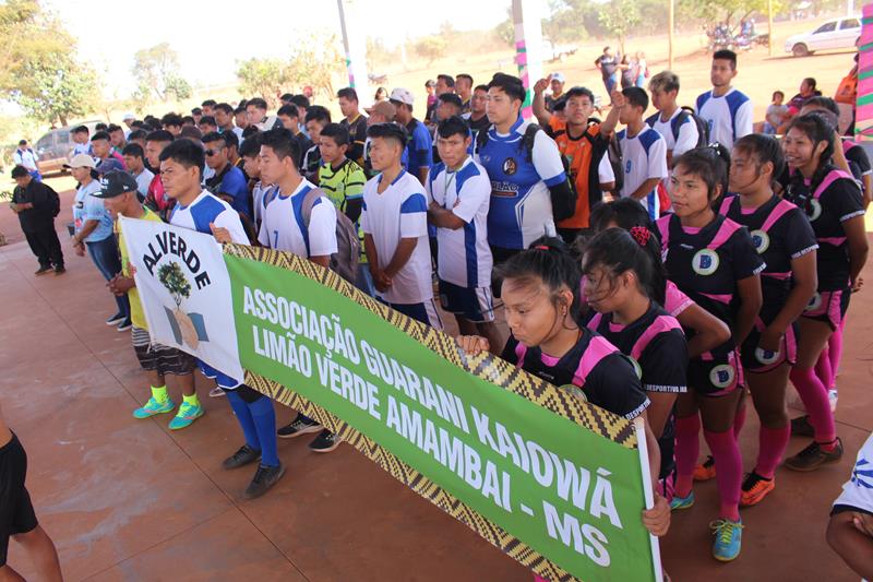 Abertura da 1ª Copa Terrão de Futebol masculino e feminino em Amambai