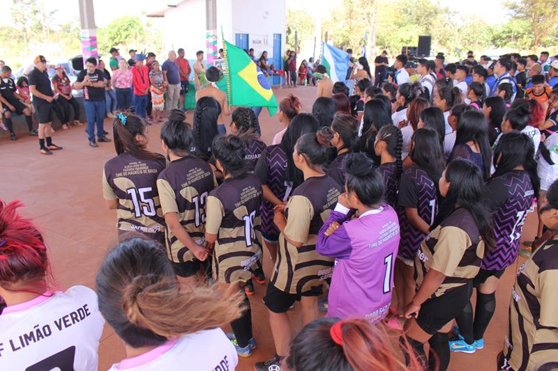 Abertura da 1ª Copa Terrão de Futebol masculino e feminino em Amambai