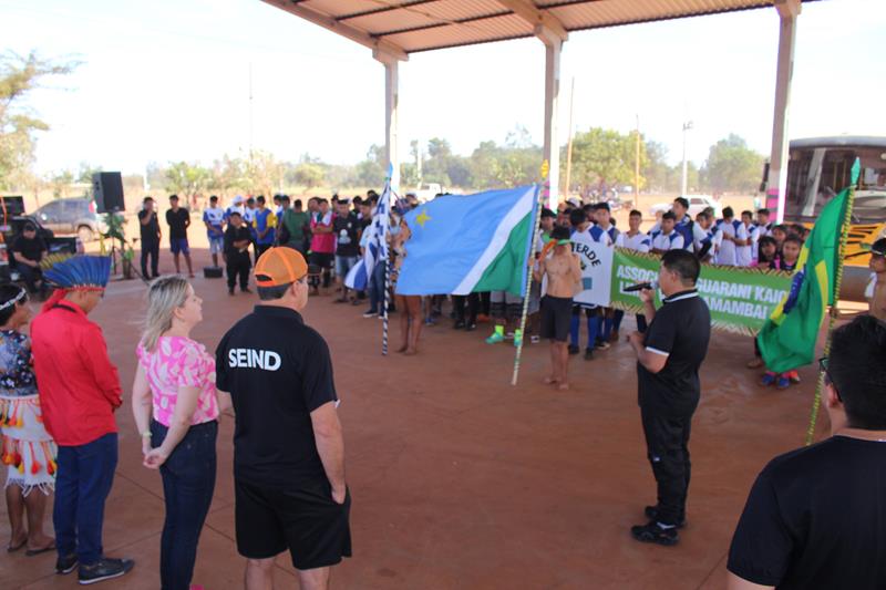 Abertura da 1ª Copa Terrão de Futebol masculino e feminino em Amambai