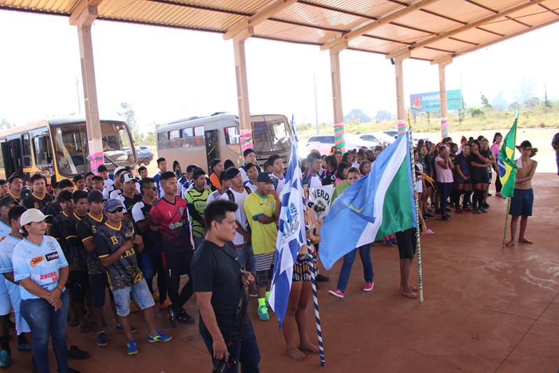 Abertura da 1ª Copa Terrão de Futebol masculino e feminino em Amambai