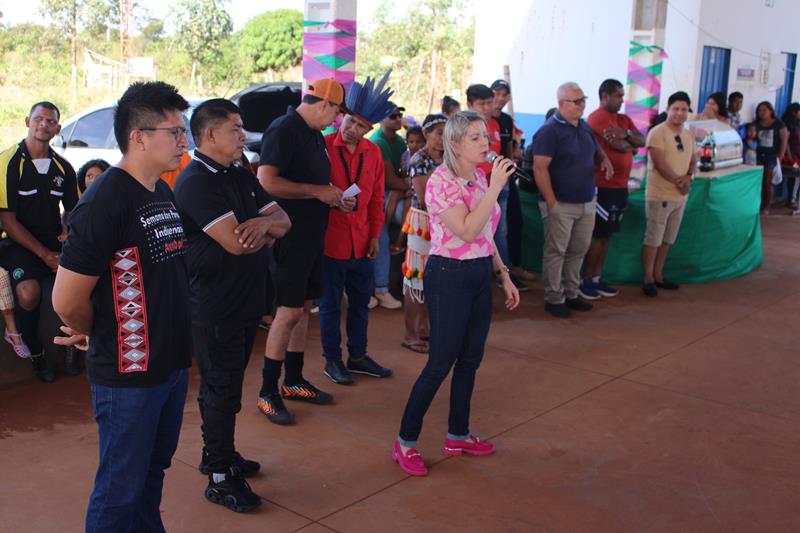 Abertura da 1ª Copa Terrão de Futebol masculino e feminino em Amambai