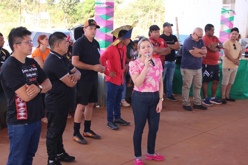 Abertura da 1ª Copa Terrão de Futebol masculino e feminino em Amambai