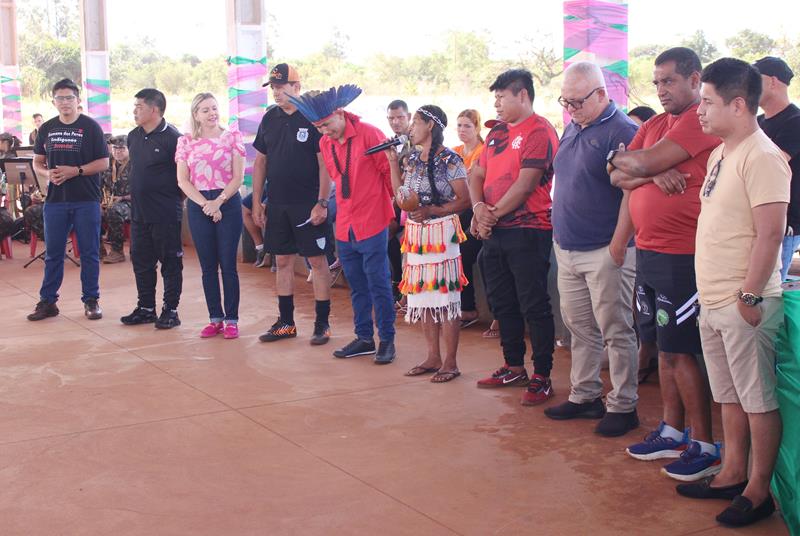 Abertura da 1ª Copa Terrão de Futebol masculino e feminino em Amambai