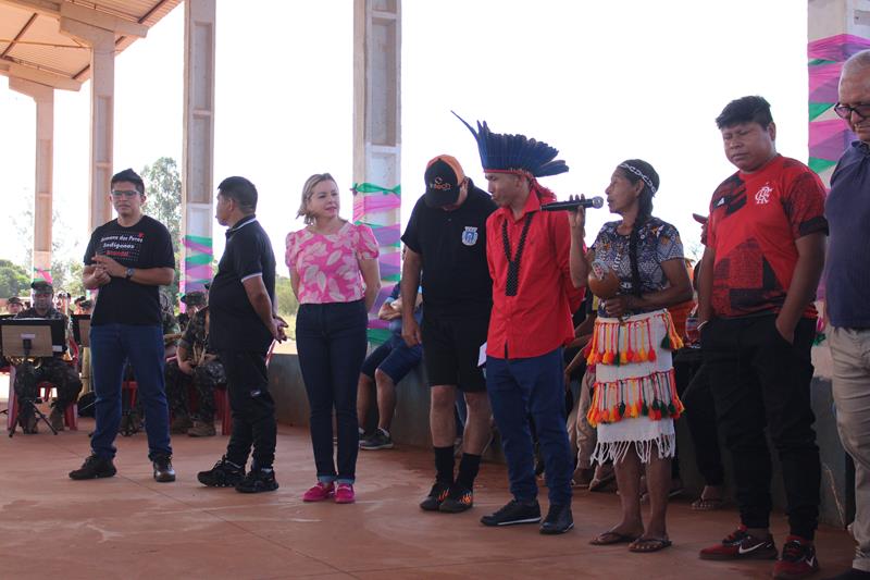 Abertura da 1ª Copa Terrão de Futebol masculino e feminino em Amambai