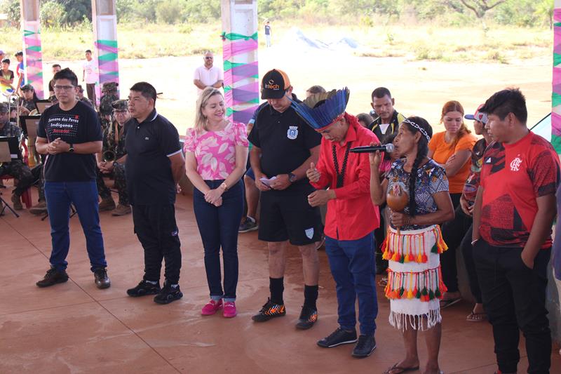 Abertura da 1ª Copa Terrão de Futebol masculino e feminino em Amambai