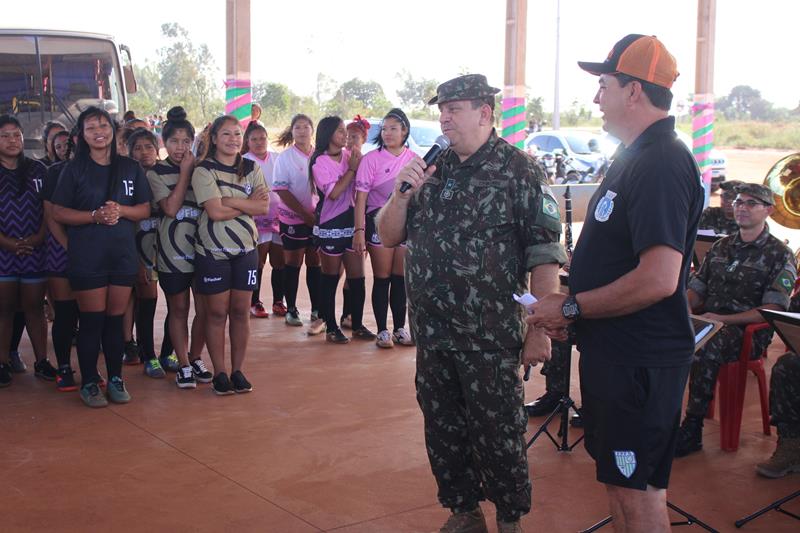 Abertura da 1ª Copa Terrão de Futebol masculino e feminino em Amambai