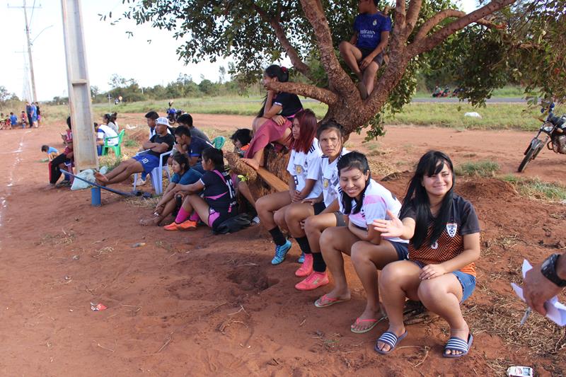 Abertura da 1ª Copa Terrão de Futebol masculino e feminino em Amambai