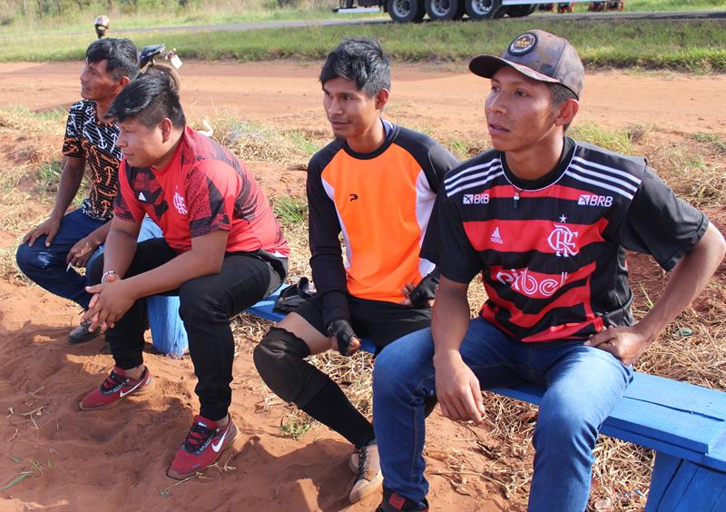 Abertura da 1ª Copa Terrão de Futebol masculino e feminino em Amambai